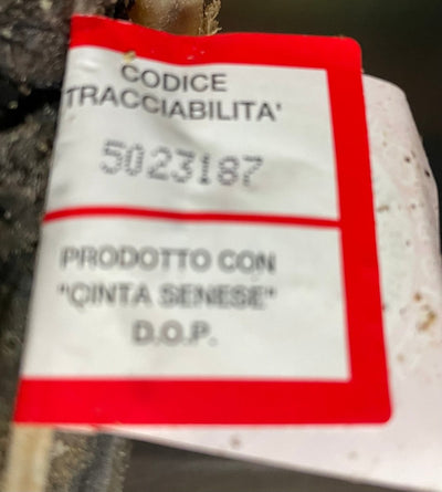 Prosciutto di Cinta Senese Kg 8 - Salumeria ToscanaProsciutto di Cinta Senese Kg 8Salumificio TognettiSalumeria ToscanaProsciutto crudo di Cinta Senese DOPProsciutto di Cinta Senese Kg 8